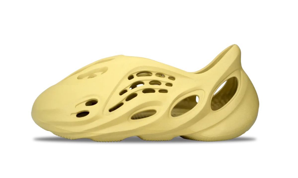 Yeezy Foam RNNR Sulfur