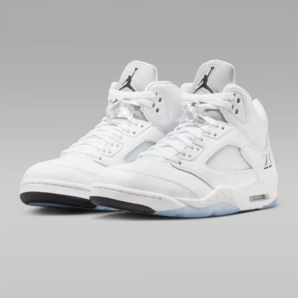 5 Retro White Metallic 2026