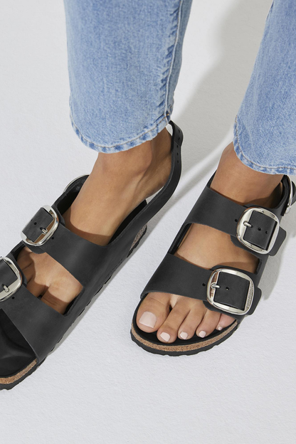 Milano Big Buckle Black Oiled Leather Regular