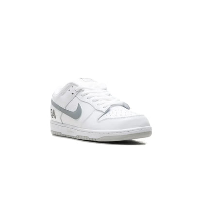 Nike SB Dunk Low Supreme 94 White Metallic Silver