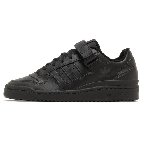 Forum Low Triple Black
