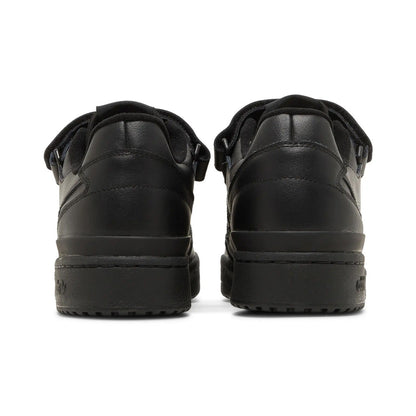 Forum Low Triple Black