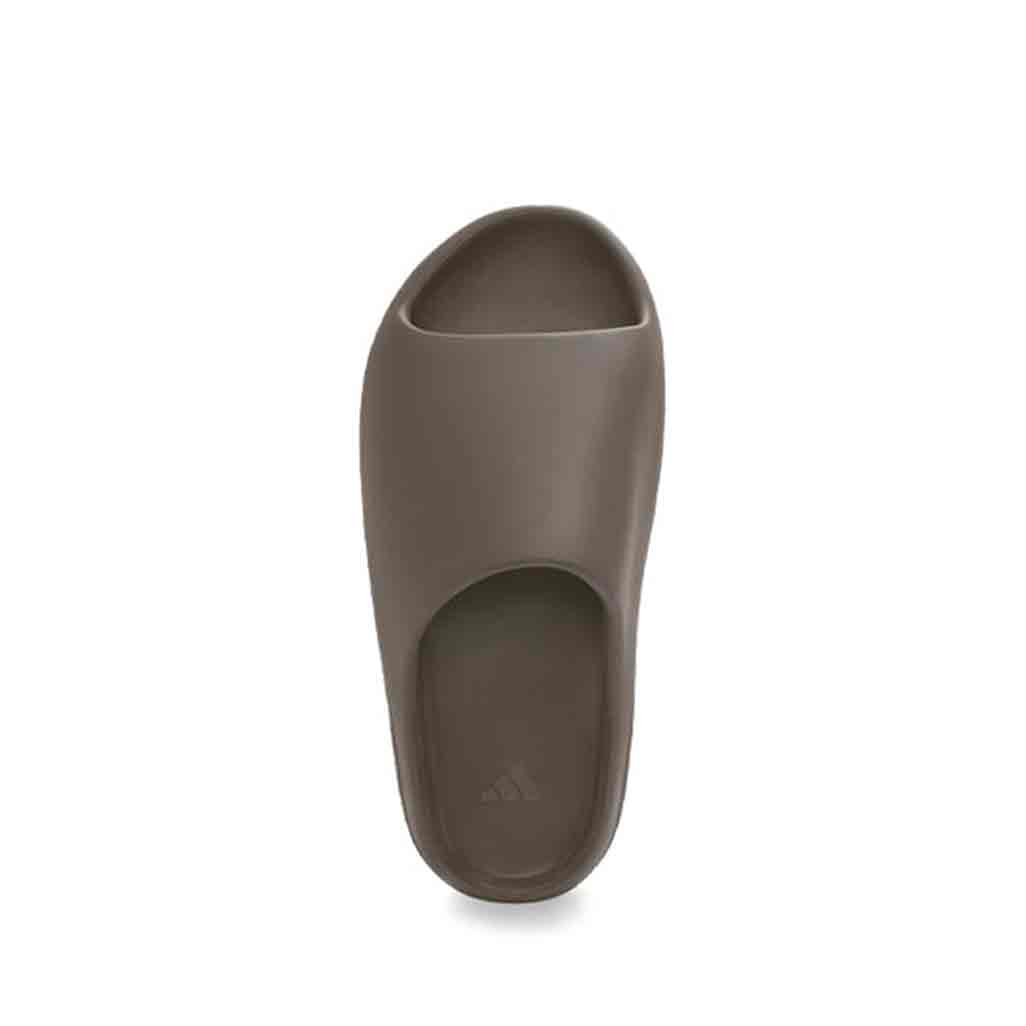 x Yeezy Slides Soot