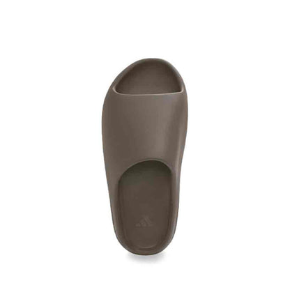x Yeezy Slides Soot