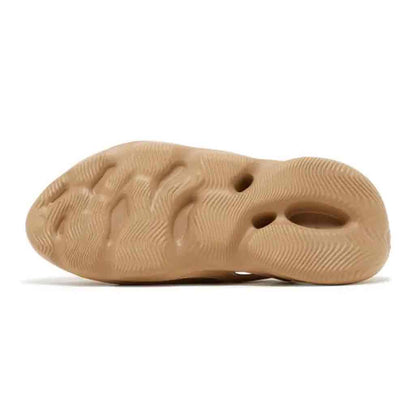 Yeezy Foam Runner 'Clay Taupe'