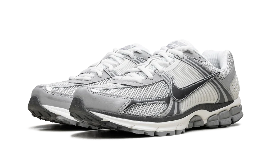 Zoom Vomero 5 Metallic Silver