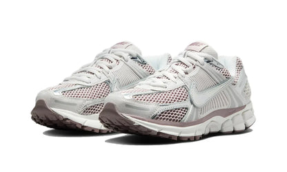 Zoom Vomero 5 Metallic Silver Platinum Violet