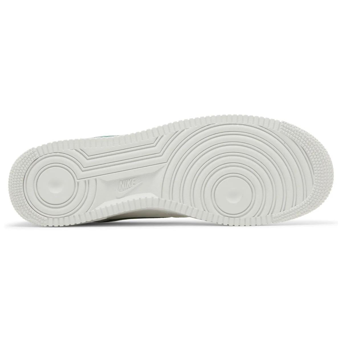 Nike Air Force 1 Low Resort & Sport
