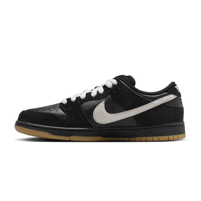 Nike Dunk Low SB Black Gum