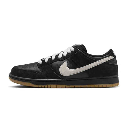 Nike Dunk Low SB Black Gum