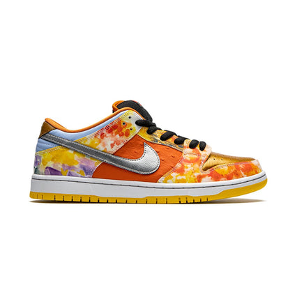 Nike SB Dunk Low Street Hawker 2021