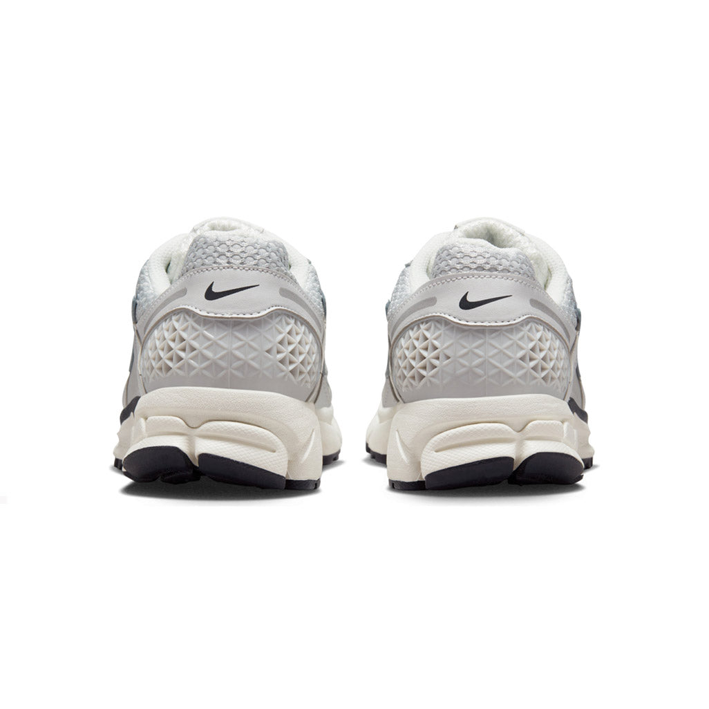 Nike Zoom Vomero 5 'Photon Dust Metallic Silver' W