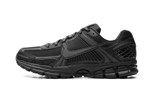 Zoom Vomero 5 Triple Black