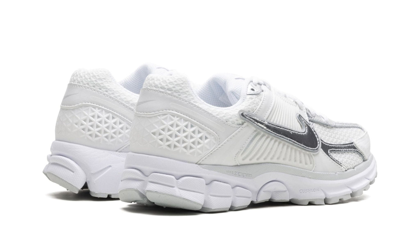 Zoom Vomero 5 Chrome Toe