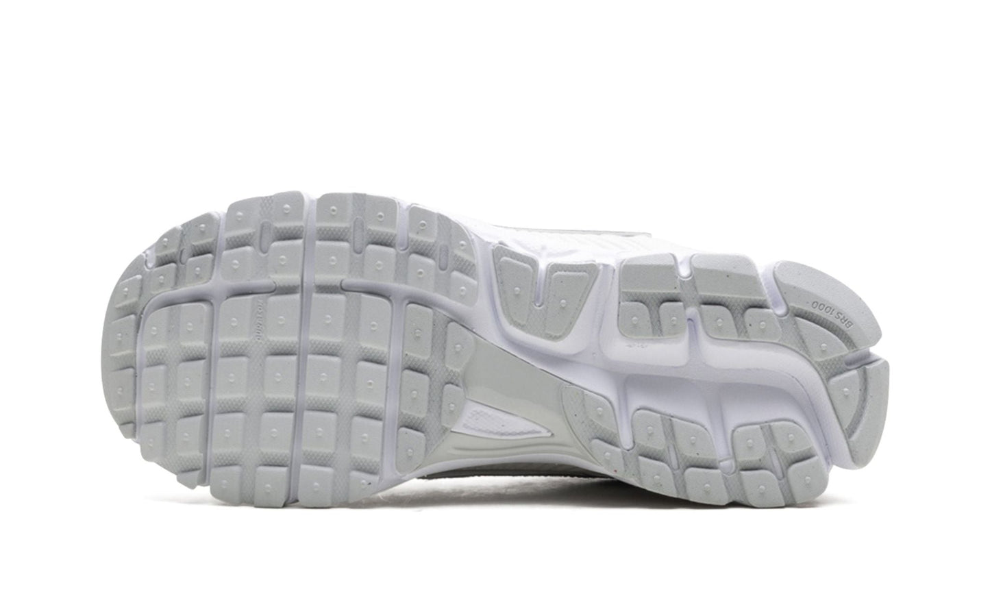 Zoom Vomero 5 Chrome Toe