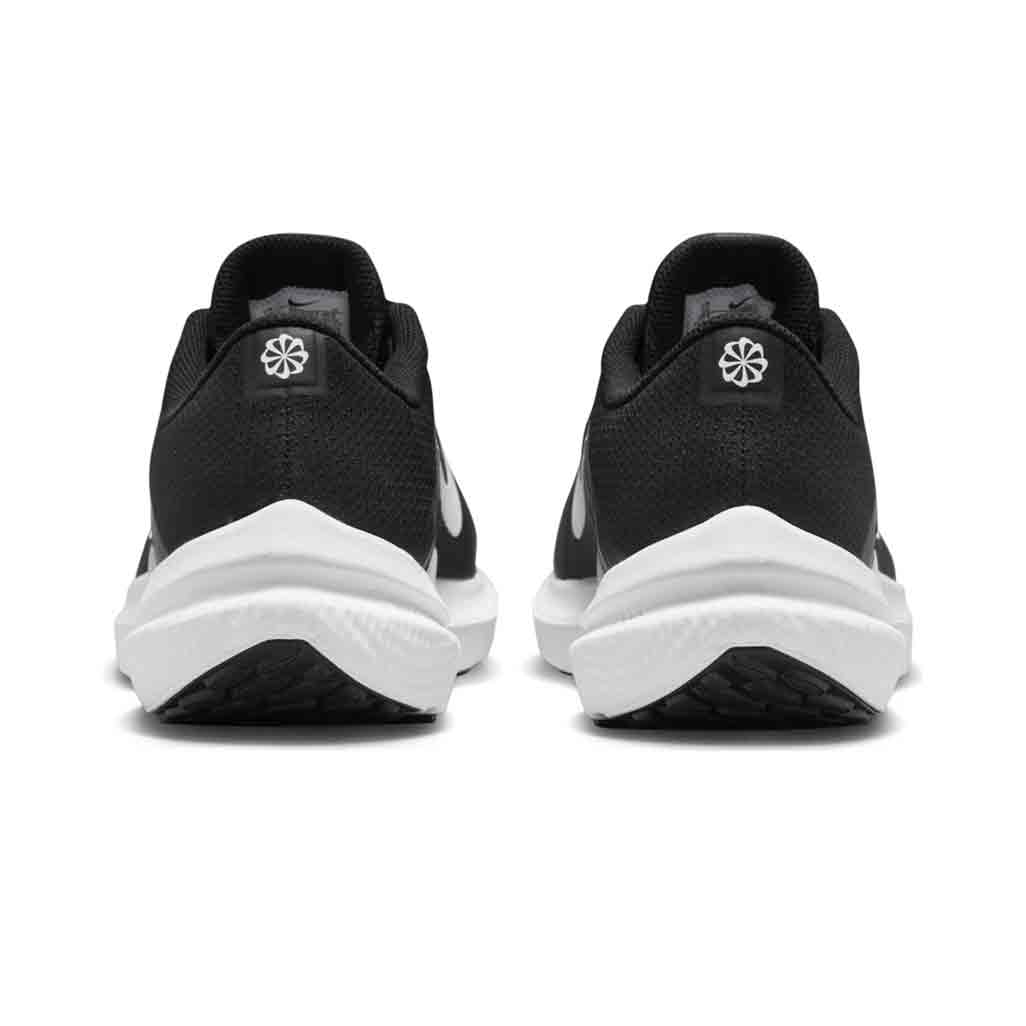 Nike Winflo 10 Black White