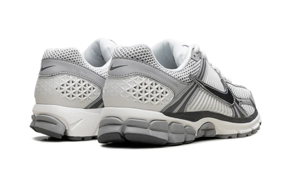 Zoom Vomero 5 Metallic Silver