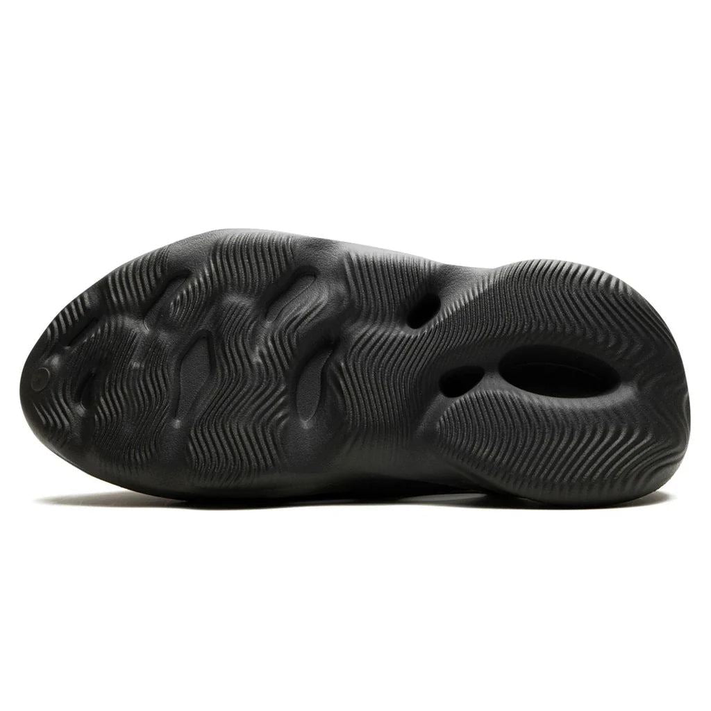 Yeezy Foam RNR Carbon