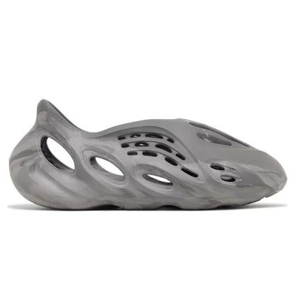 Yeezy Foam RNR MX Granite