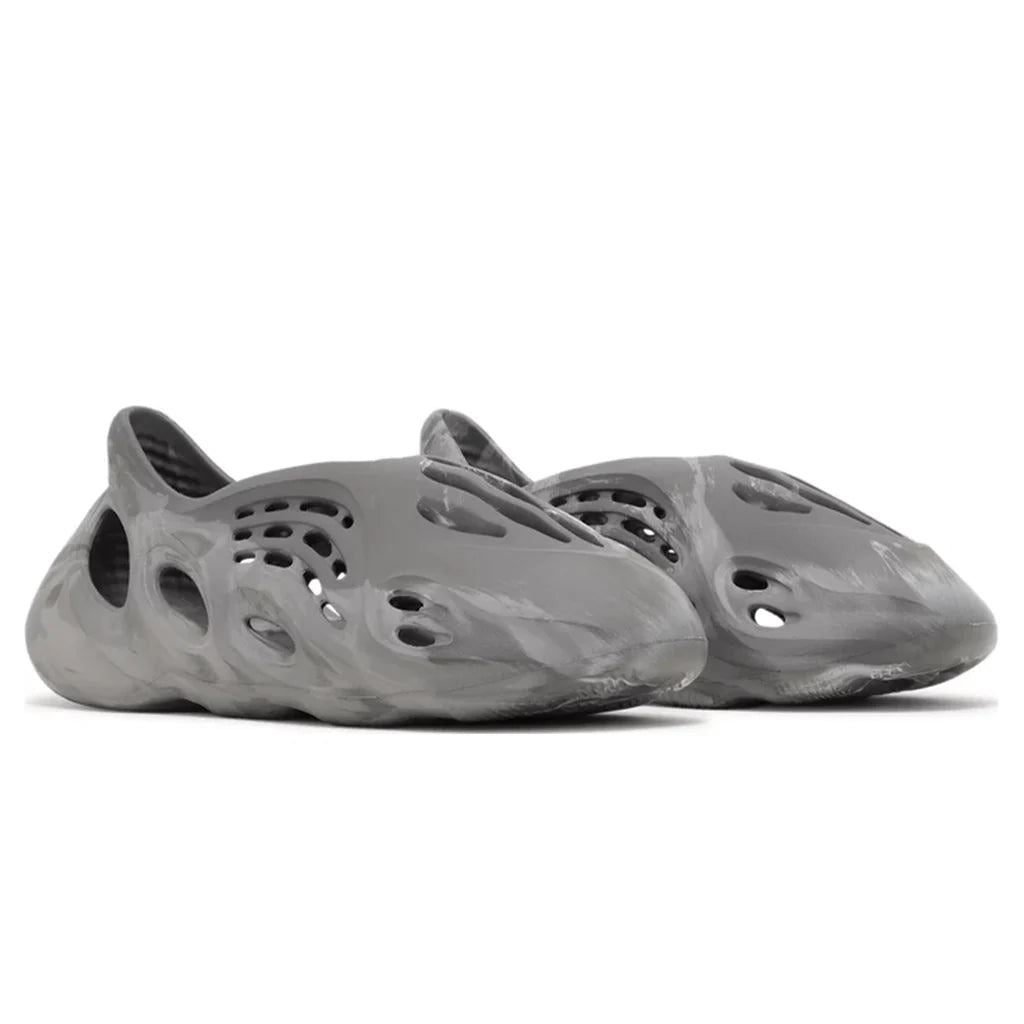 Yeezy Foam RNR MX Granite