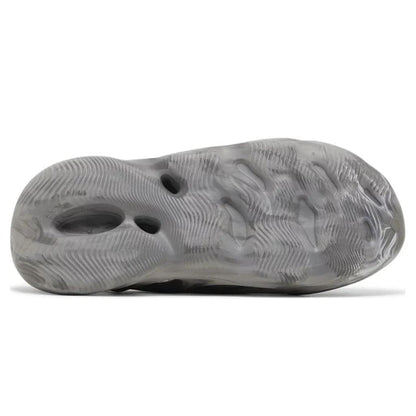 Yeezy Foam RNR MX Granite