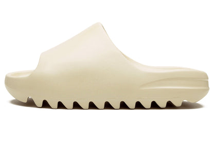 Yeezy Slide Bone (2022/2023 Restock)