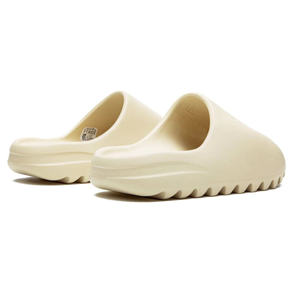 Yeezy Slide Bone (2022/2023 Restock)
