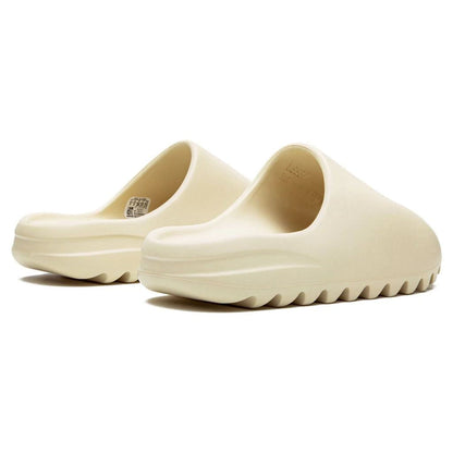 Yeezy Slide Bone (2022/2023 Restock)