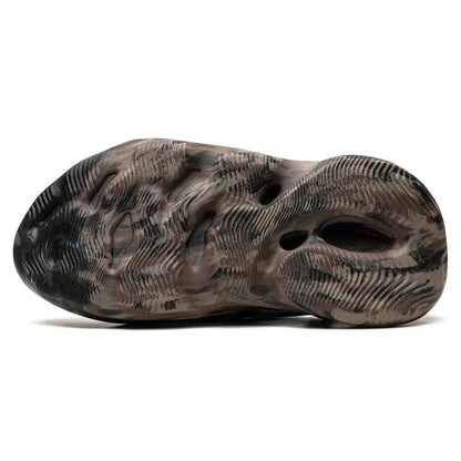 Yeezy Foam RNR MX Cinder